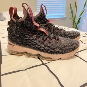 LEBRON 15 PRIDE OF OHIO SHOES MEN SZ9